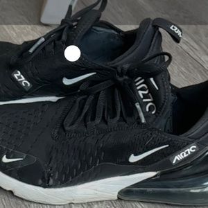 Nike Air Max 270 Women Size 9